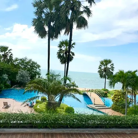 Oceanfront Luxury Condo In Pattaya With Private Beach And Inifinity Pool - Not A Hotel 30 Day Stay Minimum